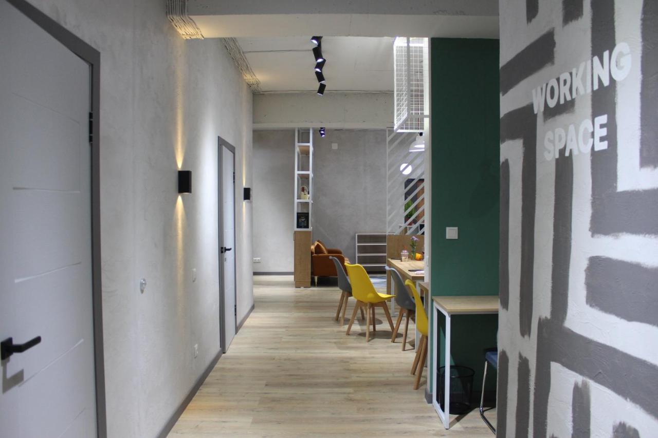 Izzzi Hostel Бішкек Екстер'єр фото