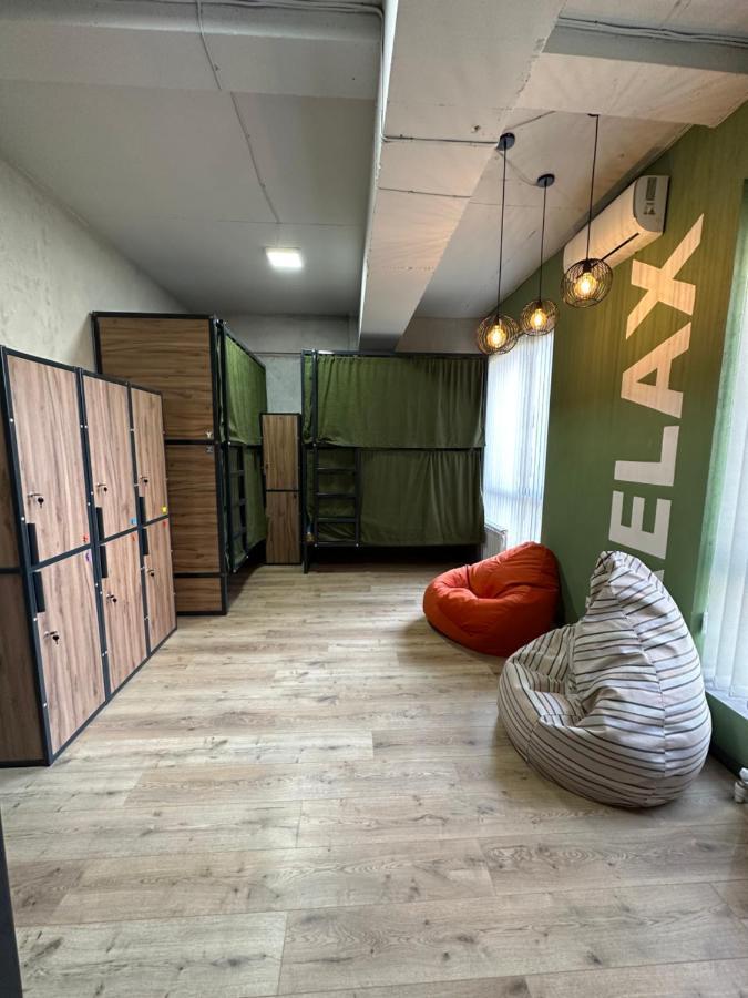 Izzzi Hostel Бішкек Екстер'єр фото